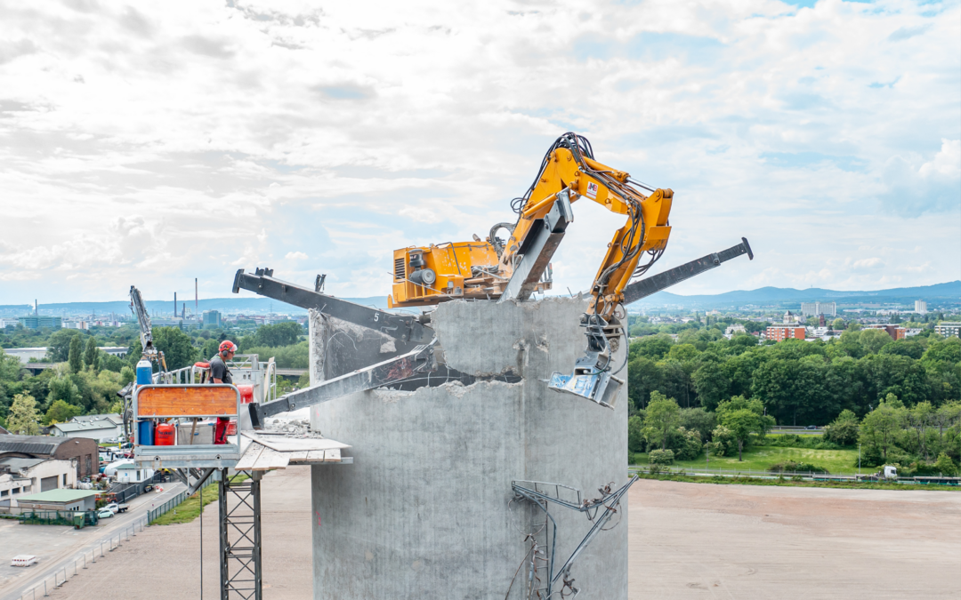 Fotostrecke: Rückbau in luftiger Höhe